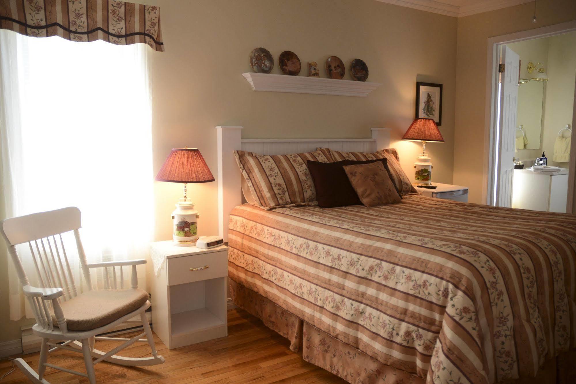 Côté's Bed&Breakfast Grand Falls Exterior foto